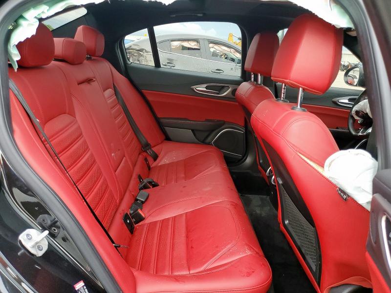 ZARFAMBN7M7643889 - 2021 ALFA ROMEO GIULIA TI Noir photo 10