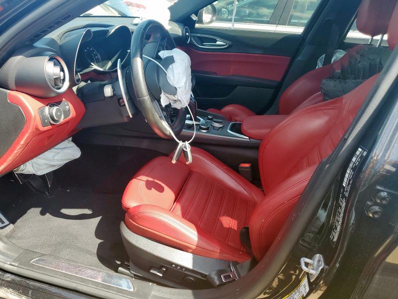 ZARFAMBN7M7643889 - 2021 ALFA ROMEO GIULIA TI Noir photo 7