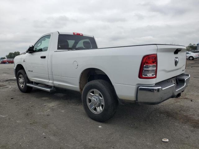 3C63R3AL5MG646057 - 2021 RAM 3500 TRADESMAN WHITE photo 2