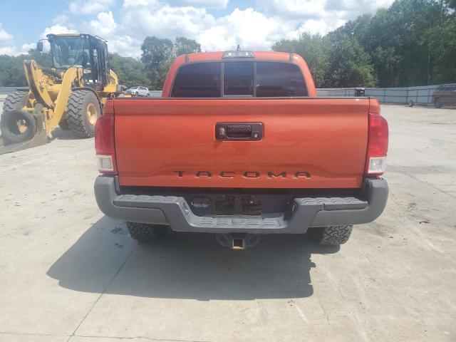 5TFCZ5AN8GX030052 - 2016 TOYOTA TACOMA DOUBLE CAB ORANGE photo 6