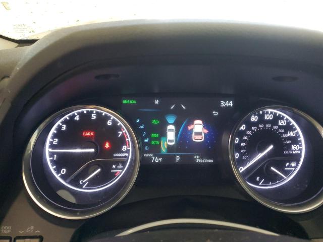 4T1F11AK2LU400230 - 2020 TOYOTA CAMRY XLE WHITE photo 9