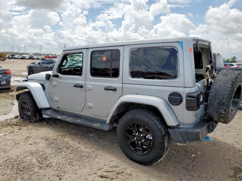 1C4JJXP67NW213763 - 2022 JEEP WRANGLER U SAHARA 4XE SILVER photo 2