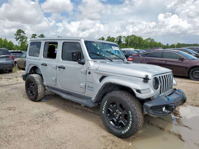 1C4JJXP67NW213763 - 2022 JEEP WRANGLER U SAHARA 4XE SILVER photo 4