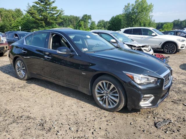 JN1EV7AR9JM432807 - 2018 INFINITI Q50 LUXE BLACK photo 4