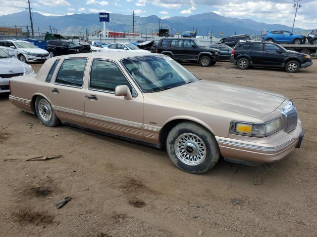 1LNLM81W9TY674944 - 1996 LINCOLN TOWN CAR EXECUTIVE BROWN photo 4