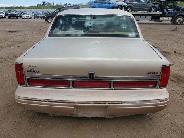 1LNLM81W9TY674944 - 1996 LINCOLN TOWN CAR EXECUTIVE BROWN photo 6