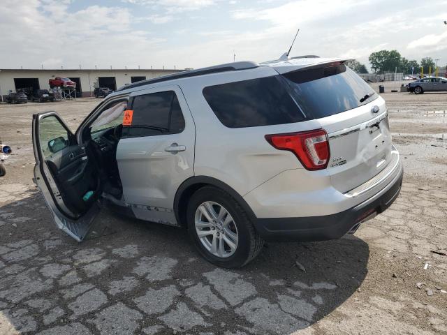 1FM5K8D81JGC15101 - 2018 FORD EXPLORER XLT Gümüş fotoğraf 2