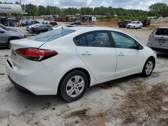 3KPFK4A74HE057778 - 2017 KIA FORTE LX WHITE photo 3