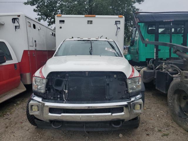 3C7WRNBL1GG310560 - 2016 RAM 5500 双色 照片 5