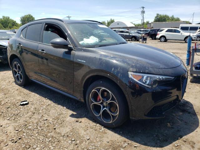 ZASPAKBN1N7D47701 - 2022 ALFA ROMEO STELVIO TI BLACK photo 4