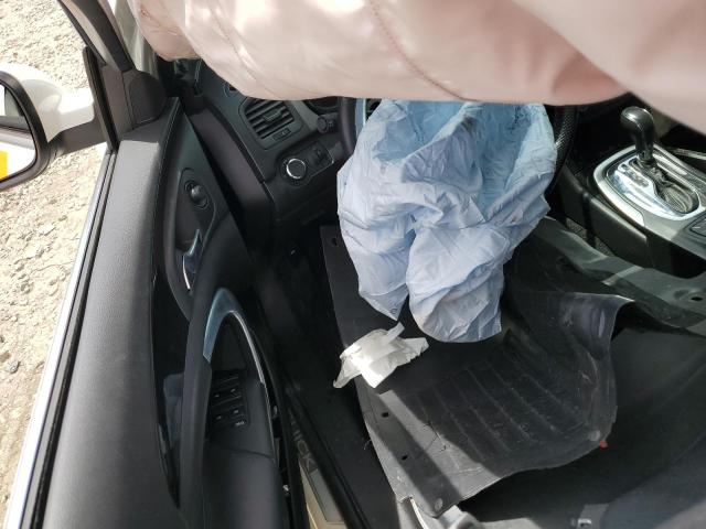 2G4GV5GVXC9194685 - 2012 BUICK REGAL GS Кремовый фото 8