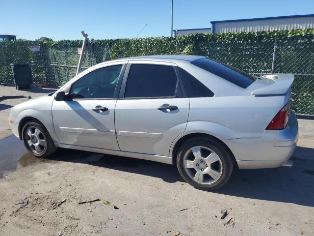 1FAFP34N26W139281 - 2006 FORD FOCUS ZX4 SILVER photo 2