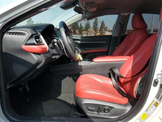 4T1G11AK5RU242186 - 2024 TOYOTA CAMRY SE NIGHT SHADE SILVER photo 7