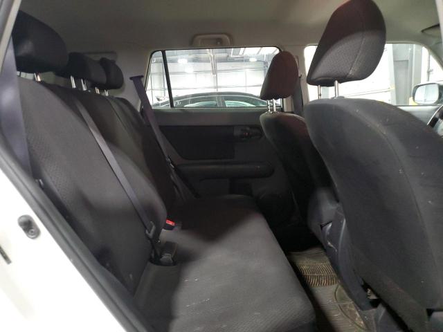JTLZE4FE4A1111217 - 2010 TOYOTA SCION XB WHITE photo 11