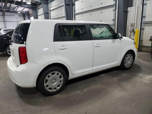 JTLZE4FE4A1111217 - 2010 TOYOTA SCION XB WHITE photo 3