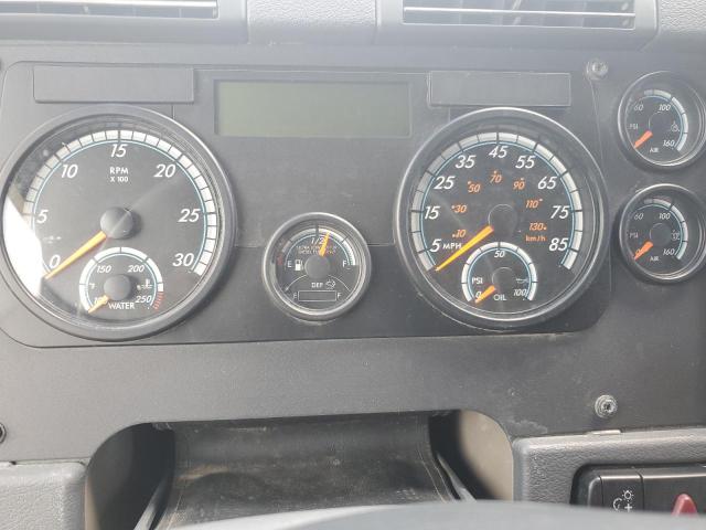 3AKJGLDV6KSKR0198 - 2019 FREIGHTLINER CASCADIA 1 WHITE photo 8