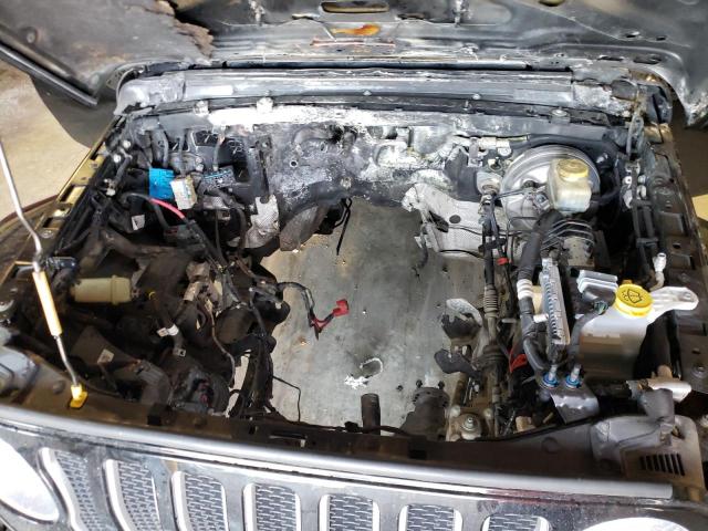 1C4HJXEG2JW118841 - 2018 JEEP WRANGLER U SAHARA BLACK photo 7