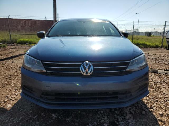 3VW2K7AJ5FM319836 - 2015 VOLKSWAGEN JETTA BASE أزرق صورة 5