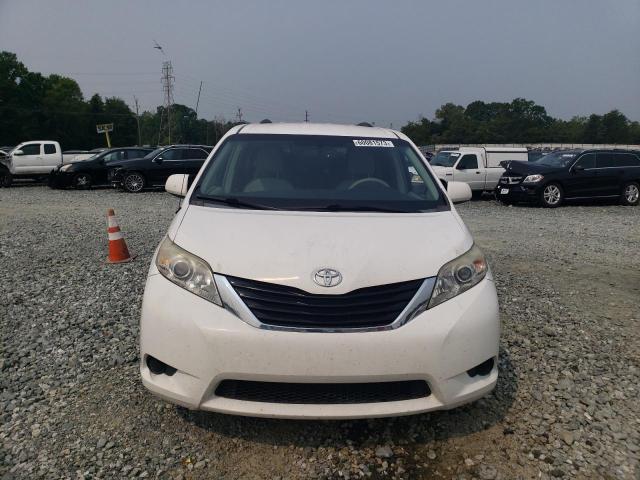 5TDKK3DC7CS189479 - 2012 TOYOTA SIENNA LE WHITE photo 5