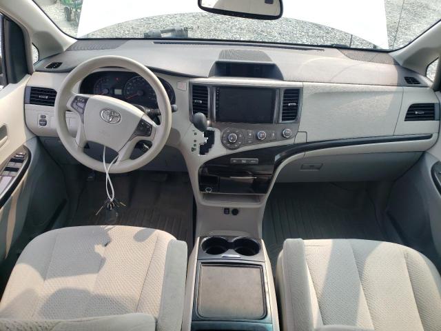 5TDKK3DC7CS189479 - 2012 TOYOTA SIENNA LE WHITE photo 8