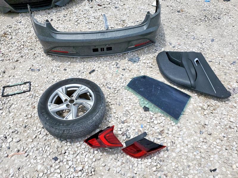 5NPEG4JAXLH001695 - 2020 HYUNDAI SONATA SE Сұр фото 12