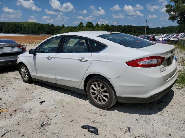 3FA6P0G73FR282450 - 2015 FORD FUSION S WHITE photo 2