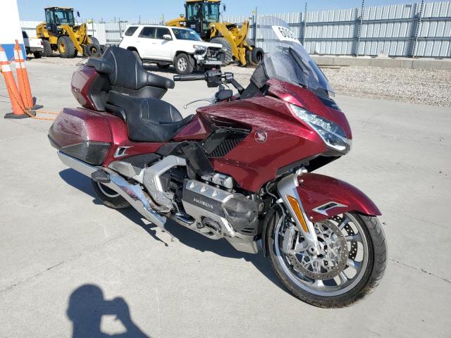 JH2SC790XJK002606 - 2018 HONDA GL1800 RED photo 1