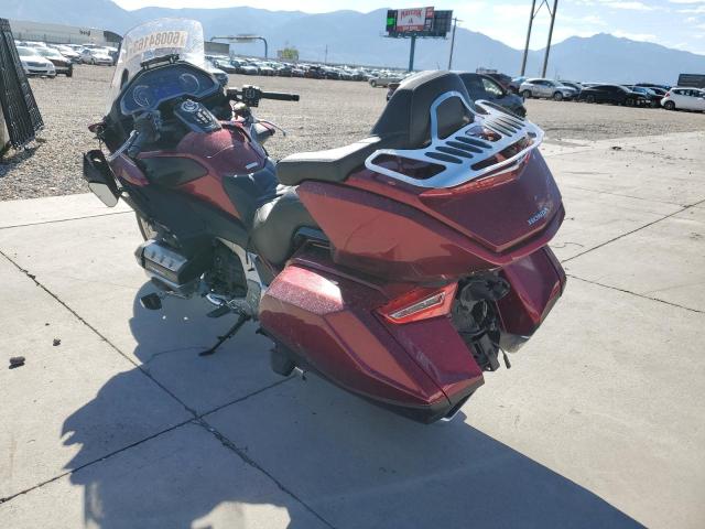 JH2SC790XJK002606 - 2018 HONDA GL1800 RED photo 3