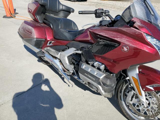 JH2SC790XJK002606 - 2018 HONDA GL1800 RED photo 9