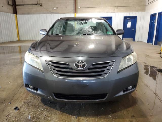 4T4BE46K69R130639 - 2009 TOYOTA CAMRY BASE GRAY photo 5