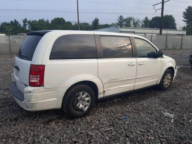 2A4RR4DE5AR229284 - 2010 CHRYSLER TOWN & COU LX WHITE photo 3