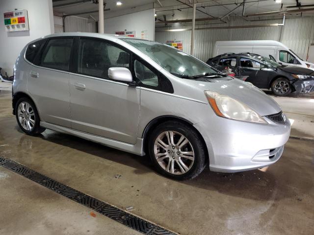 JHMGE8H66BC003850 - 2011 HONDA FIT SPORT 银色 照片 4