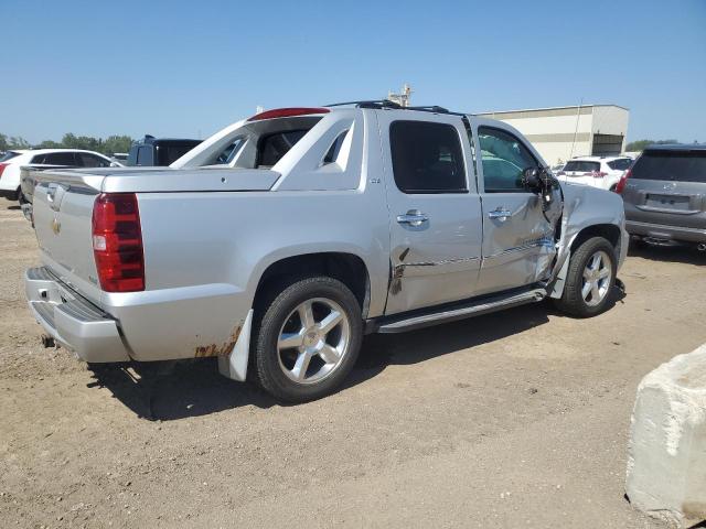 3GNTKGE34BG368206 - 2011 CHEVROLET AVALANCHE LTZ SILVER photo 3