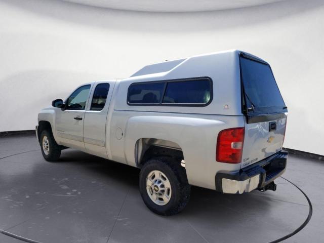 1GC2CXCG6CZ217795 - 2012 CHEVROLET SILVERADO C2500 HEAVY DUTY LT SILVER photo 2