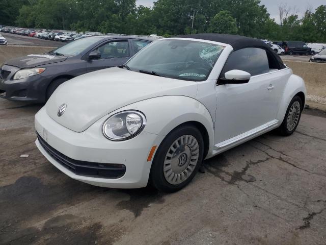 3VW517AT4GM802754 - 2016 VOLKSWAGEN BEETLE S/SE WHITE photo 1