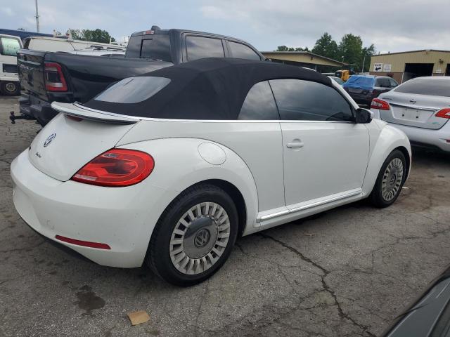 3VW517AT4GM802754 - 2016 VOLKSWAGEN BEETLE S/SE WHITE photo 3
