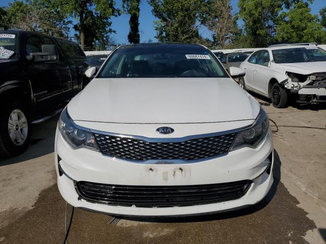 5XXGU4L33GG093797 - 2016 KIA OPTIMA EX WHITE photo 5