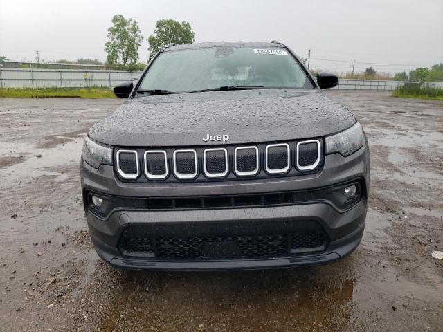 3C4NJDBB8NT130627 - 2022 JEEP COMPASS LATITUDE GRAY photo 5