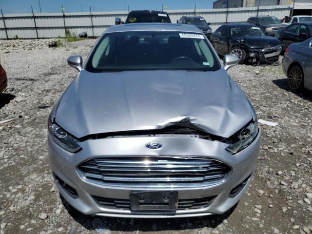 1FA6P0HD2F5106528 - 2015 FORD FUSION SE SILVER photo 5