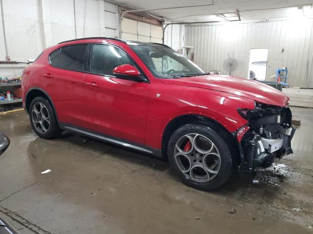 ZASPAKBN7P7D50752 - 2023 ALFA ROMEO STELVIO TI RED photo 4