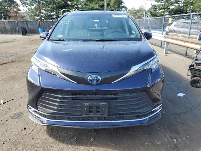 5TDJSKFC8NS068353 - 2022 TOYOTA SIENNA XLE BLUE photo 5