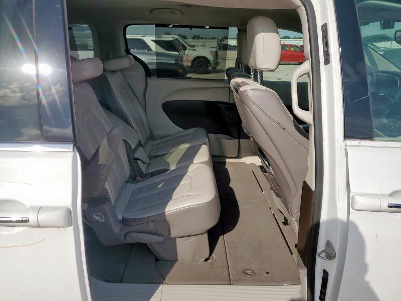 2C4RC1EG7JR197833 - 2018 CHRYSLER PACIFICA TOURING L PLUS WHITE photo 11