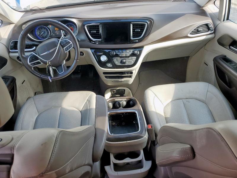 2C4RC1EG7JR197833 - 2018 CHRYSLER PACIFICA TOURING L PLUS WHITE photo 8