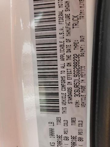 3C6UR5DL9GG298232 - 2016 RAM 2500 SLT თეთრი ფოტო 12