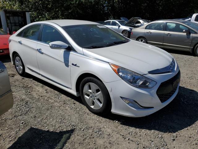 KMHEC4A46CA040311 - 2012 HYUNDAI SONATA HYBRID WHITE photo 4