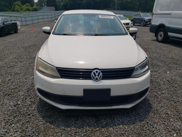 3VWD17AJ7EM365842 - 2014 VOLKSWAGEN JETTA SE WHITE photo 5