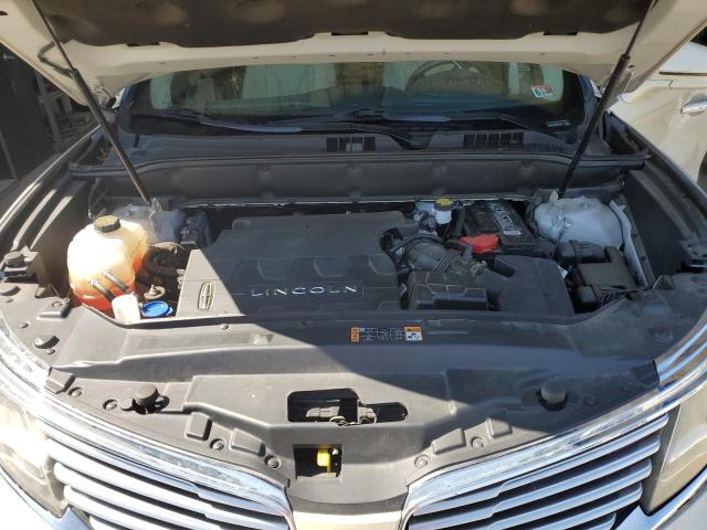 2LMPJ6LR9JBL41650 - 2018 LINCOLN MKX RESERVE Կրեմագույն լուսանկար 11