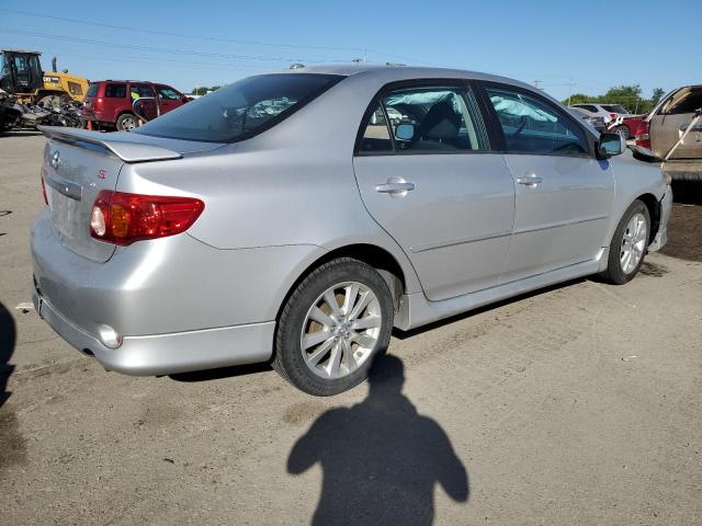 1NXBU4EE3AZ272007 - 2010 TOYOTA COROLLA BASE SILVER photo 3