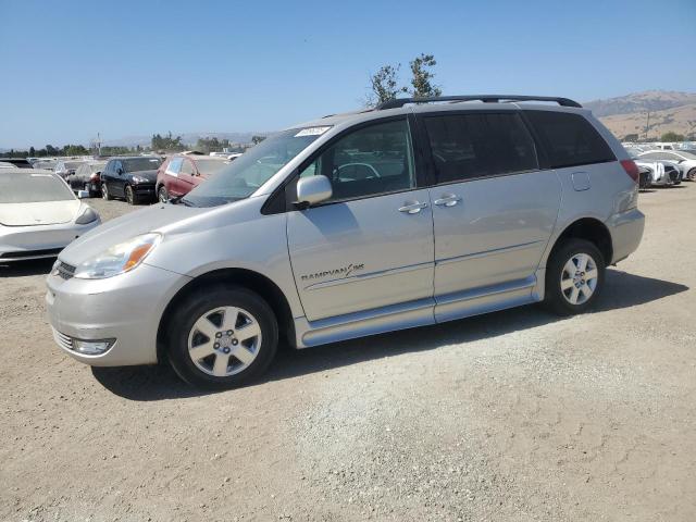 2004 TOYOTA SEQUOIA XLE, null