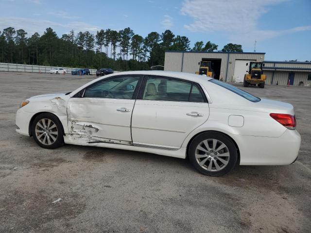 4T1BK3DB5BU390570 - 2011 TOYOTA AVALON BASE WHITE photo 2